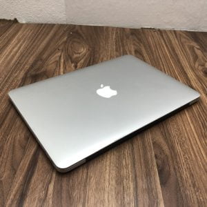 MacBook Pro 2015 (MJLQ2) 40095