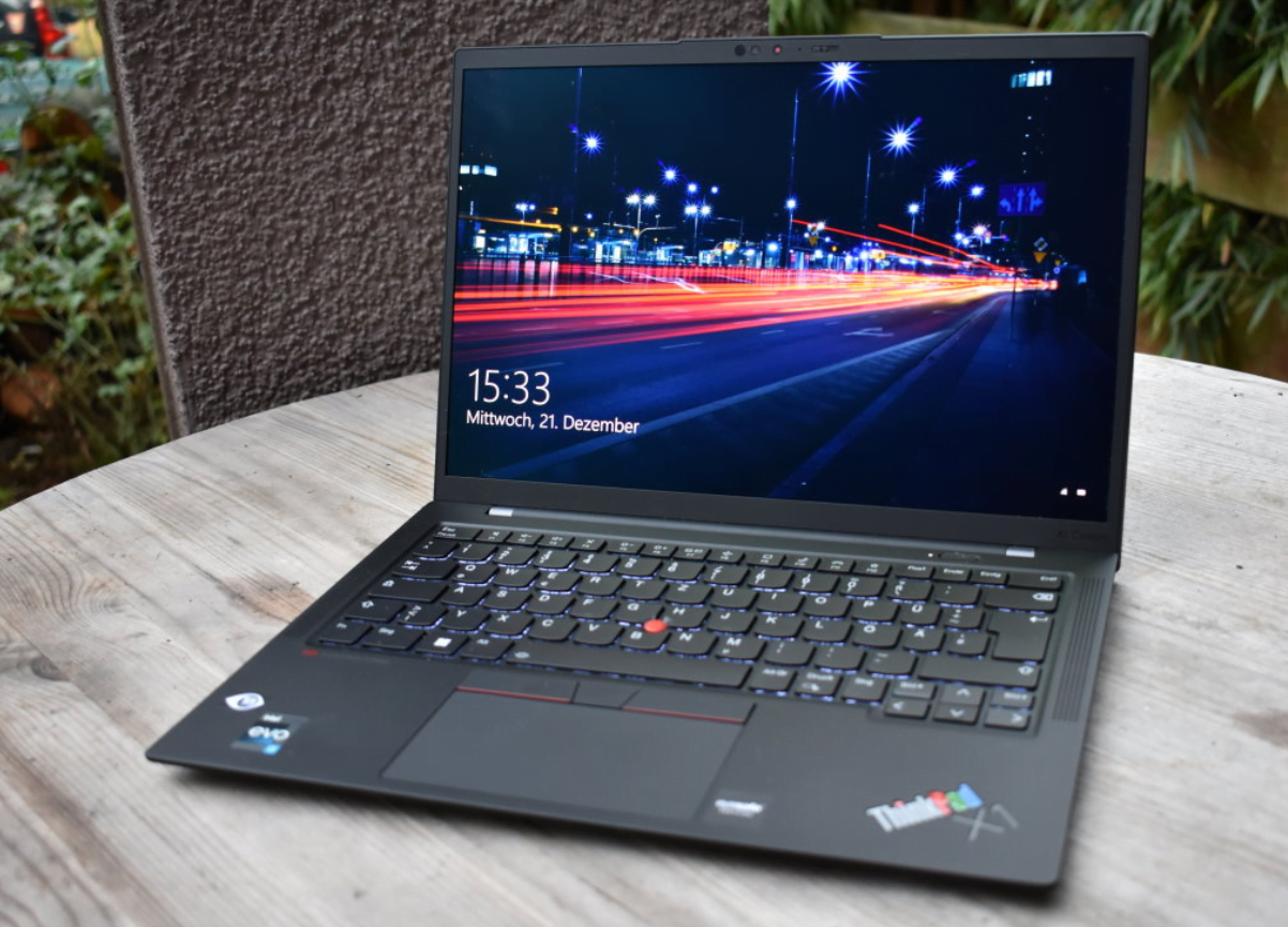 Lenovo ThinkPad X1 Carbon G10 OLED: Đánh đổi chất lượng hình ảnh lấy thời lượng pin 35913
