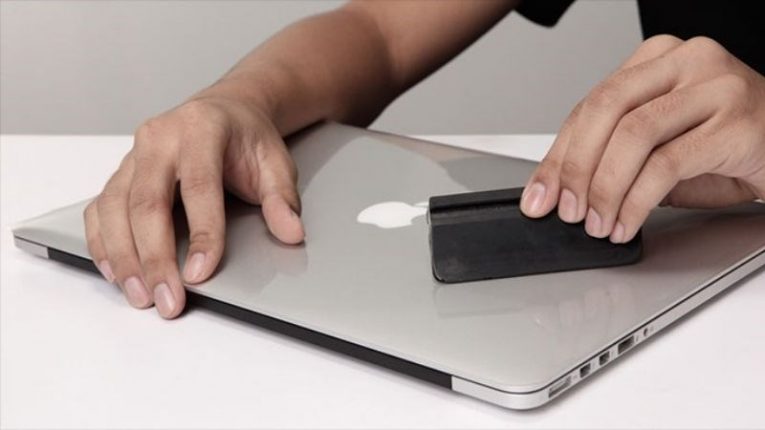 Laptop Cũ Bình Dương - lau vo ngoai macbook 800x450 1