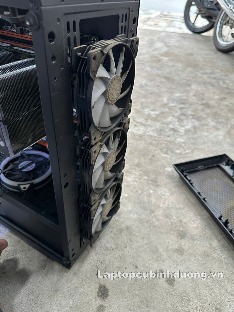 Laptop Cũ Bình Dương - z6644288146891 2fad84a3c768a8bd45bdecd8c88291e1