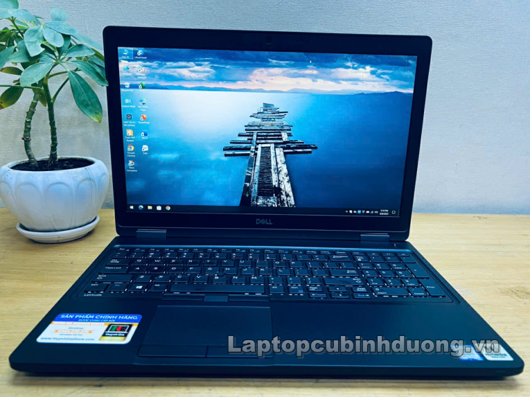 Laptop Cũ Bình Dương - Dell Latitude 5590 laptopcubinhduong.vn 4 1