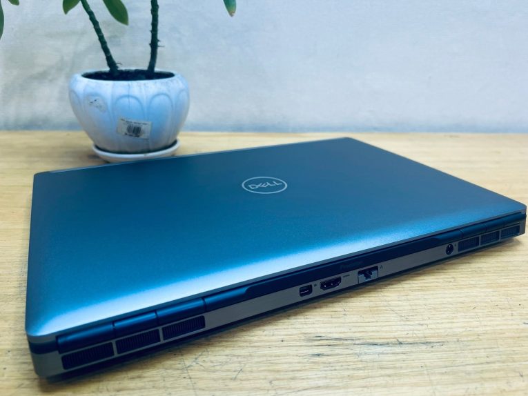 Dell Precision 7560