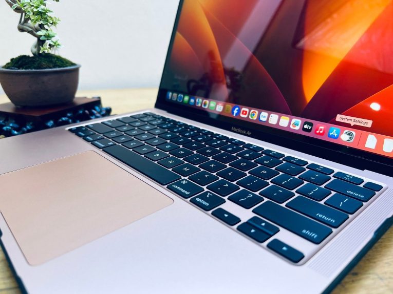 MacBook Air M1