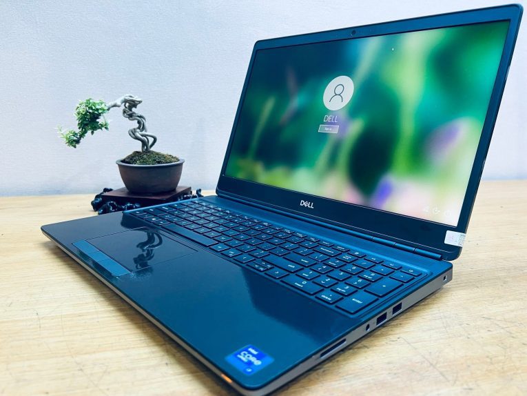 Dell Precision 7560