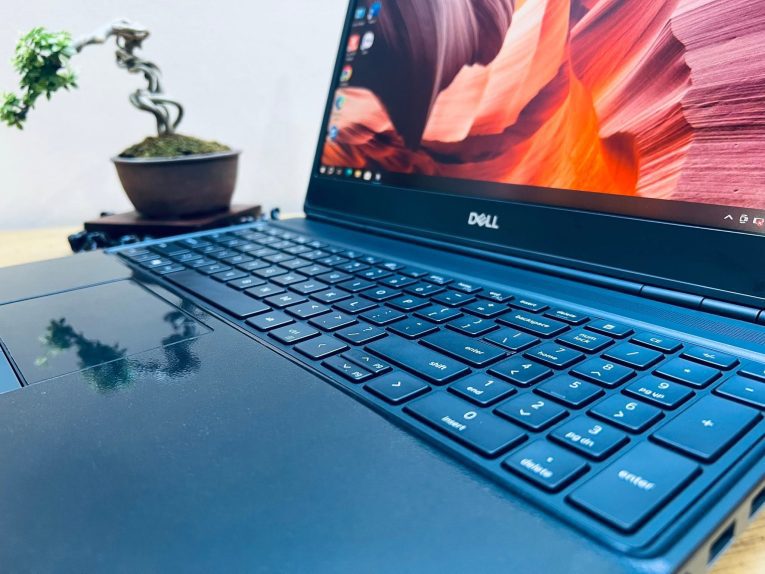 Dell Precision 7560