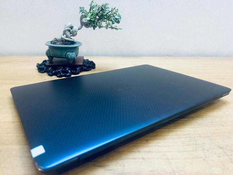 HP ZBOOK STUDIO G3 | I7-6820HQ | RAM 16GB | SSD 256GB | QUADRO M1000M 4GB - 19 HP ZBook Studio G3