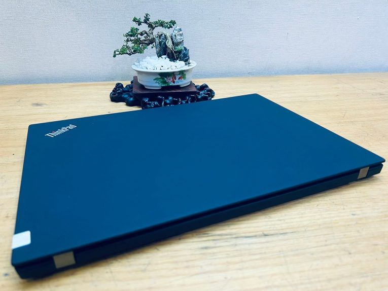 Lenovo ThinkPad T14 Gen 2