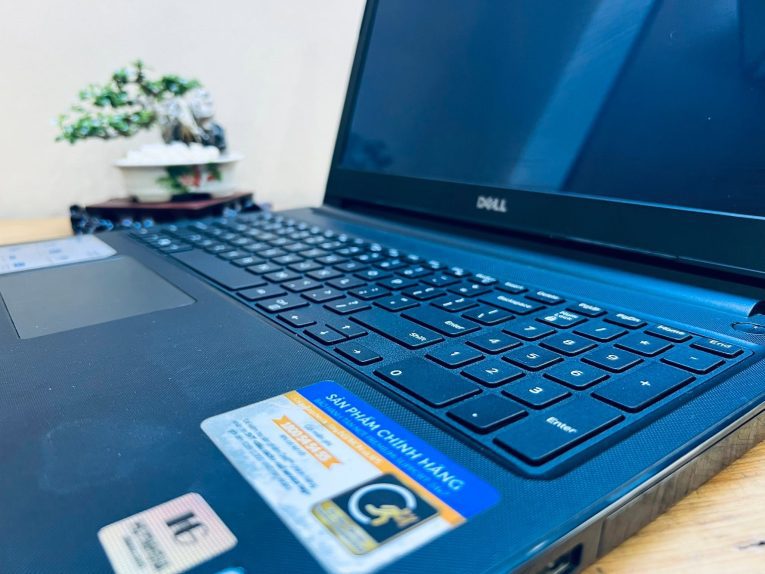 Dell Inspiron 3567